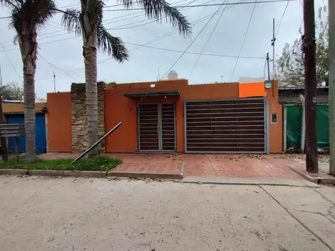 CASA - 2 DORMITORIOS - MERLO