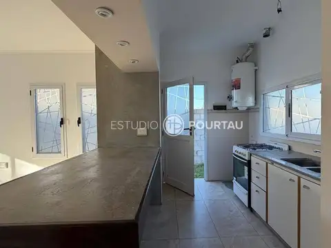 Casa - Venta - Argentina, Brandsen - Lago Lacar