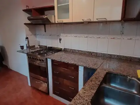 Excelente PH Reciclado Luminoso Patio cub y 2 Terrazas. En Boedo límite con Almagro. Sup total 105m2