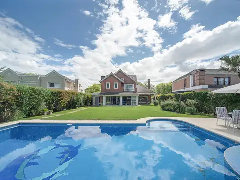 Venta casa de 5 ambientes con pileta, Barrio Cerrado Septiembre, Escobar