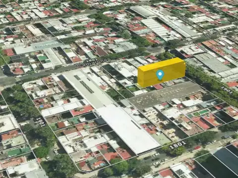 Zona tranquila cerca de gran cantidad de Avdas. 8,66x42.50 tiene local + vivienda Sup.Total 368M2