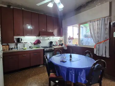 Depto Tipo Casa en Venta 60 años
