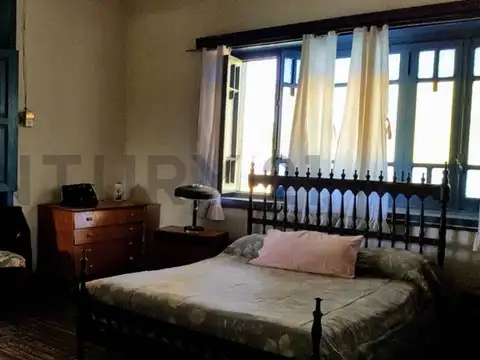 Barrandica , Piso 0