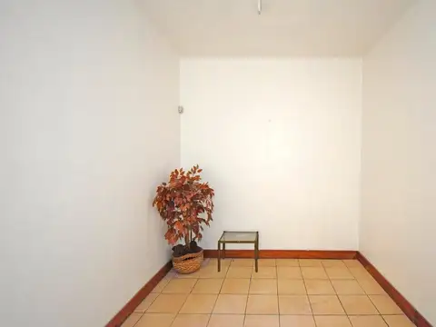 Oficina en Venta con 1 cochera