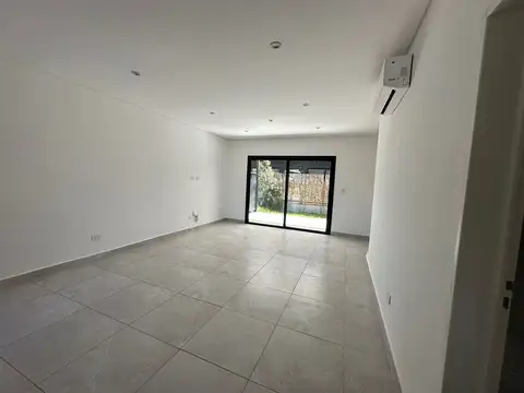 Departamento 4 ambientes con 2 baños