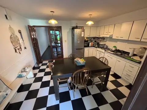 Depto Tipo Casa en Venta con 1 cocheras