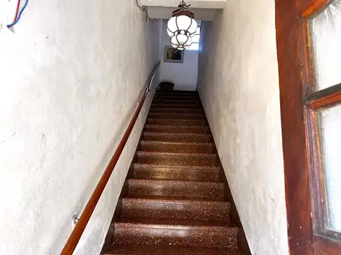PH 4 AMBIENTES 1 PISO POR ESC. C/ BALCON ATERRAZADO, PARRILLA Y DOBLE ENTRADA - SIN EXPENSAS