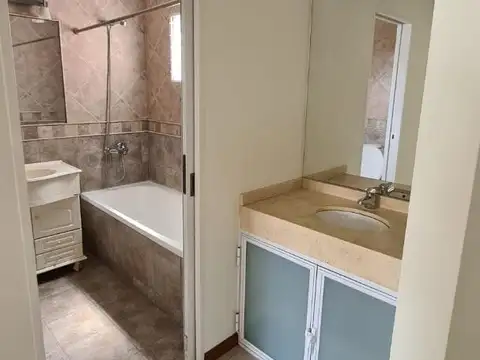 Departamento en Alquiler con 4 cocheras