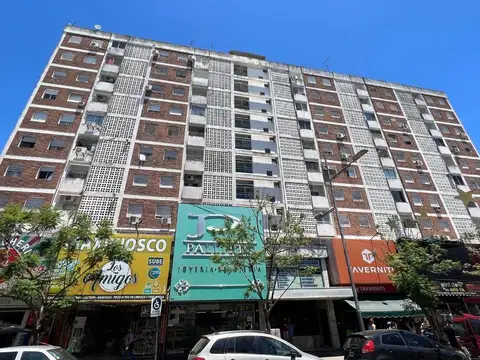 Avda. Presidente Peron 1600, Piso 5