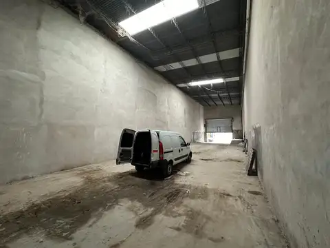 Galpon en Alquiler 48  mts Fondo