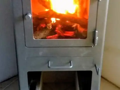 Casa 2 ambientes con 1 baño