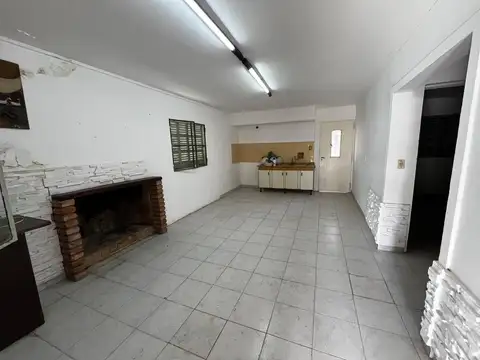 SE VENDE CASA SOBRE 2 LOTES EN SAUCE VIEJO