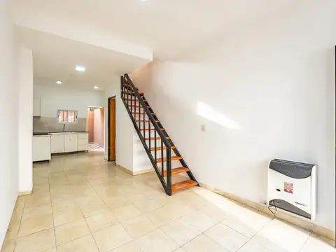 Depto Tipo Casa en Venta 6 años