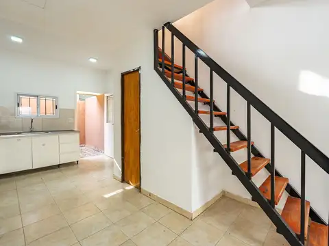 Depto Tipo Casa en Venta de 3 ambientes