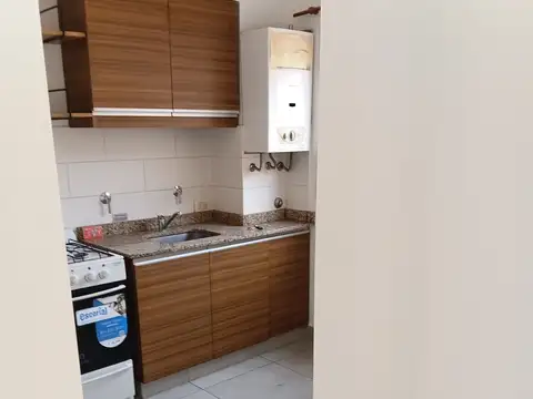 GRAN MONOAMBIENTE APTO PROFESIONAL. EXCELENTE UBICACION