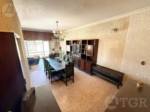 Depto Tipo Casa en Venta 45 años
