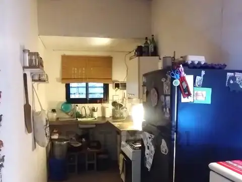 Casa 2 ambientes con 1 baño