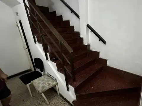 Depto Tipo Casa 15 ambientes con 5 baños