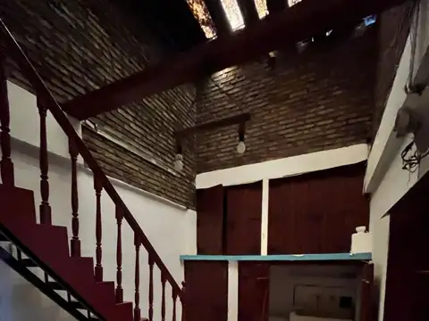 Depto Tipo Casa en Venta 40 años