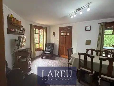 Casa 5 ambientes con 3 baños