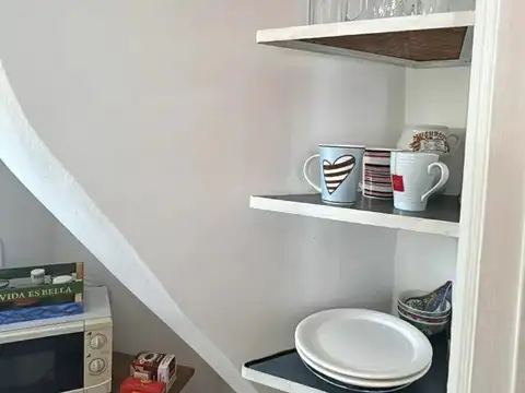 Alquiler Temporario en Retiro. Departamento de 2 Ambientes en Duplex, con Balcón