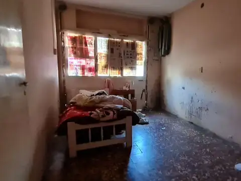 Depto Tipo Casa 4 ambientes con 2 baños