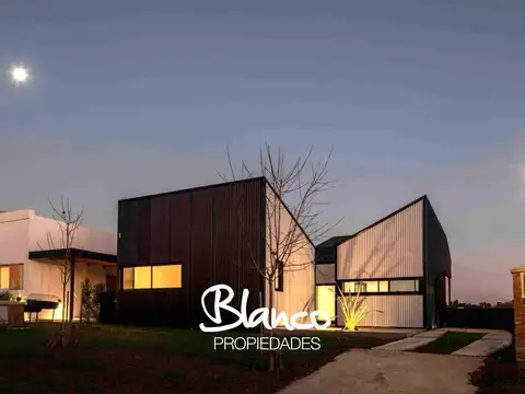 Casa en Venta en Pilar Del Este, USD 173.000
