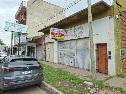VENTA Local comercial al frente + Galpón al fondo