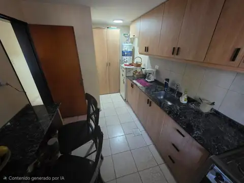 Venta de casa B° Jardin Luzuriaga- Maipú. 5 ambien
