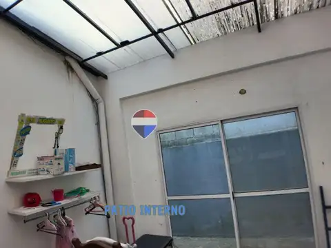 Casa 3 ambientes con 2 baños