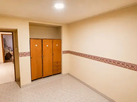Depto Tipo Casa en Venta 56 años