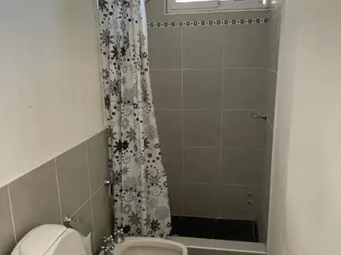 Departamento en Alquiler en Bernal Oeste, $ 500.000