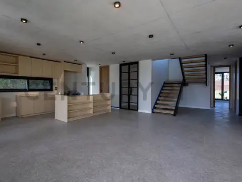 VENTA DE IMPONENTE CASA DE 5 DORMITORIOS AL LAGO EN LAGUNA GRANDE,VILLANUEVA,DIQUE LUJÁN-TIGRE.
