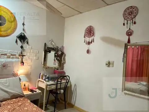 Casa 4 ambientes con 1 baño