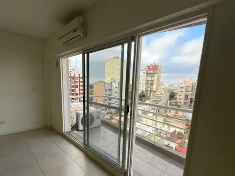Primera Junta 1500, Piso 6