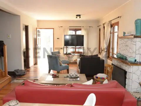 Casa en Venta en Manuel B Gonnet, USD 199.000