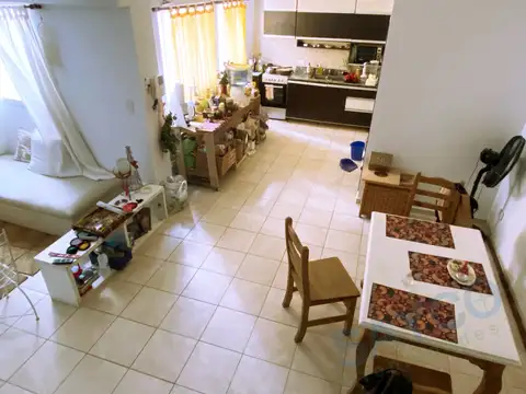 Tres Arroyos 700, Piso 1