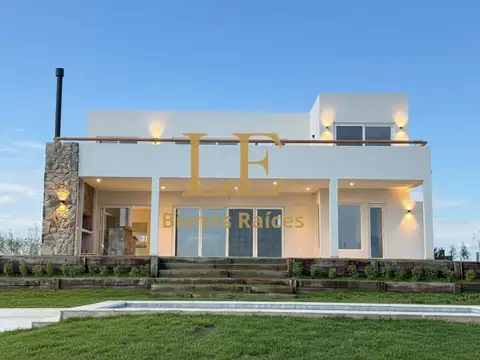 Venta casa al rio en El Naudir