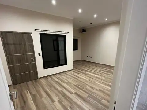 Casa en Venta en Zarate, USD 149.000