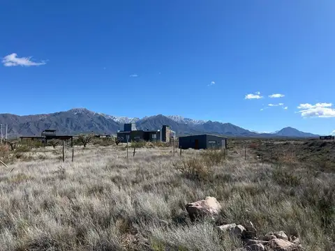 LOTE EN VENTA BARRIO PRIVADO ALTOS DE LA CRUCESITA