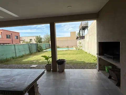 Casa en Alquiler en San Antonio de Areco, USD 1.300