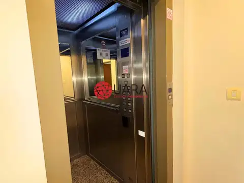 Monseñor De Andrea 100, Piso 6°