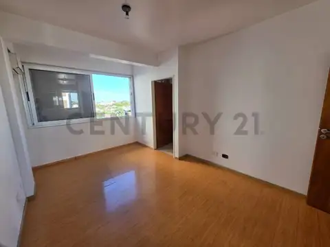 Montañeses 2900, Piso 0