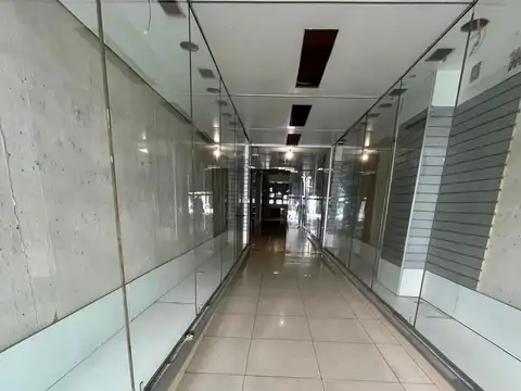 VENTA LOCAL COMERCIAL 18 DE JULIO Y GABOTO CORDON