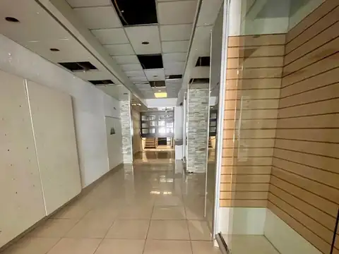 Local en Venta en Cordon , USD 450.000