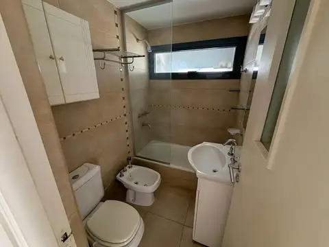 Departamento en Alquiler con 1 cocheras