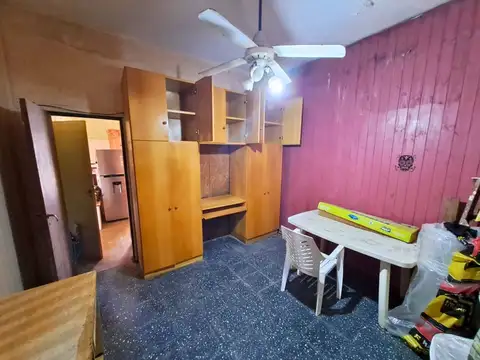 VENTA CASA A RECICLAR + DEPARTAMENTO 1 DORMI