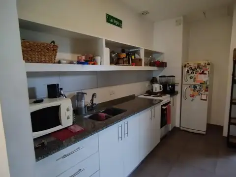 Lavalle 1100, Piso 1