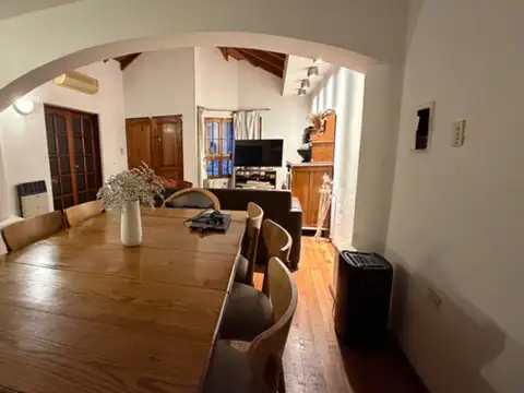 Venta casa 3 dormitorios Barrio Parque Capital