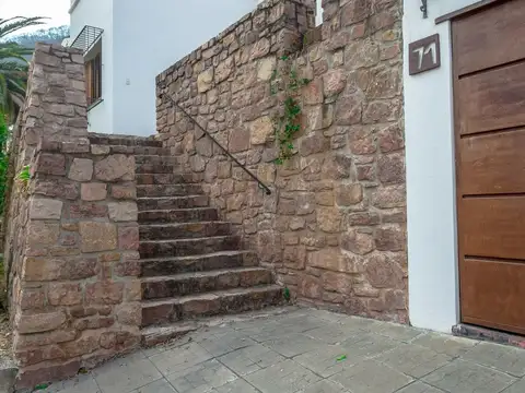 Casa 4 ambientes con 4 baños